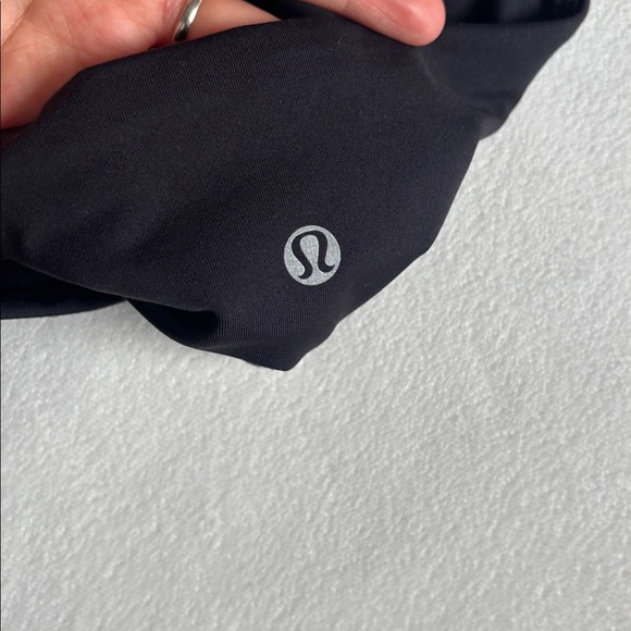 Lululemon Crop - Picture 8 of 8